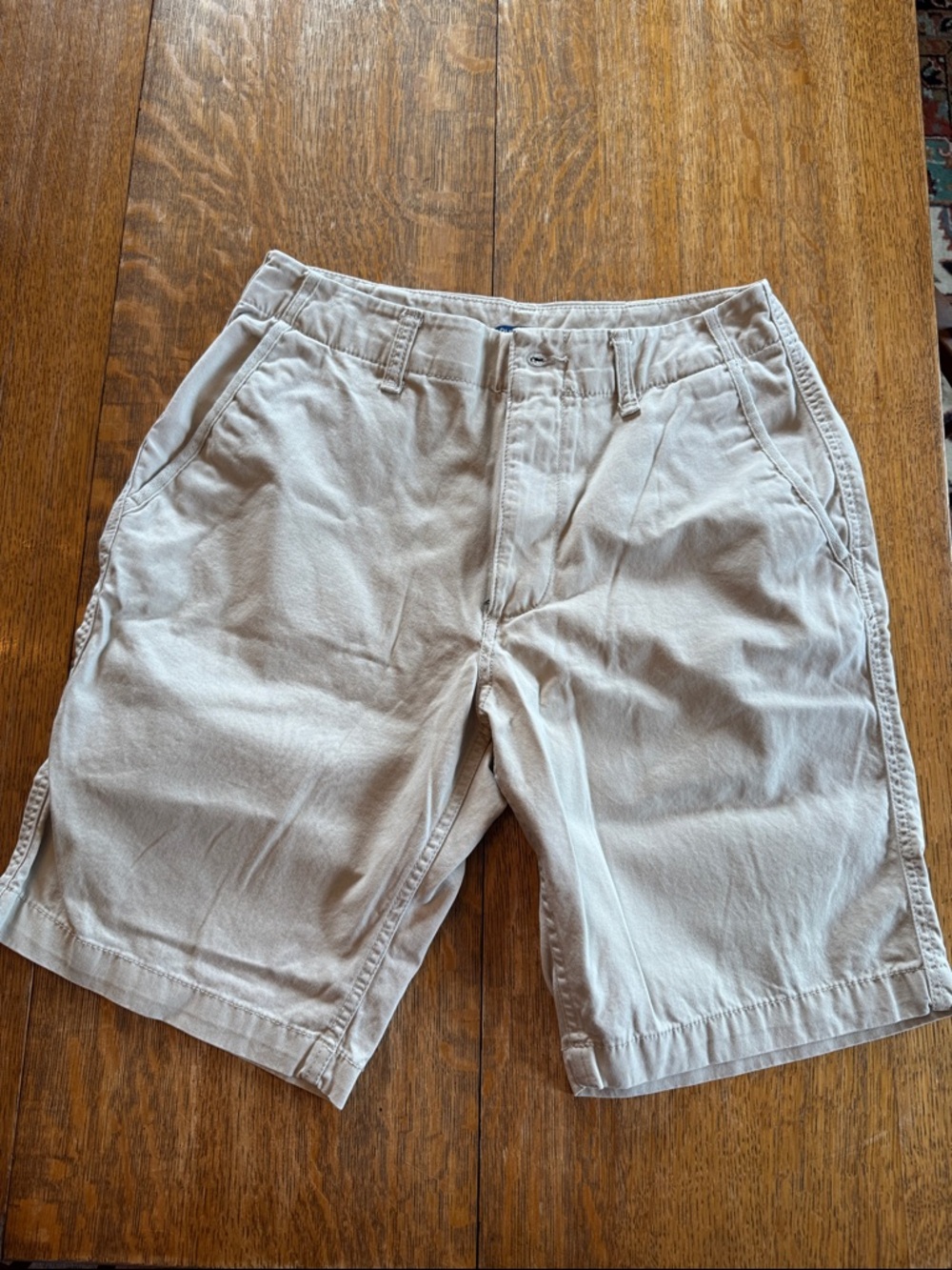 Old Navy Men's Flat-Front Shorts in Light Beige